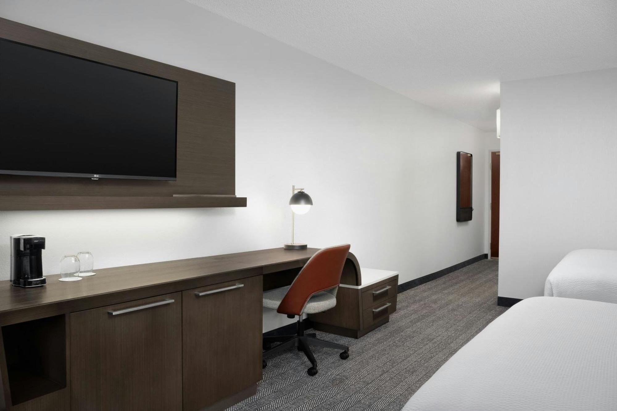 Courtyard By Marriott Hotel Lakeland
