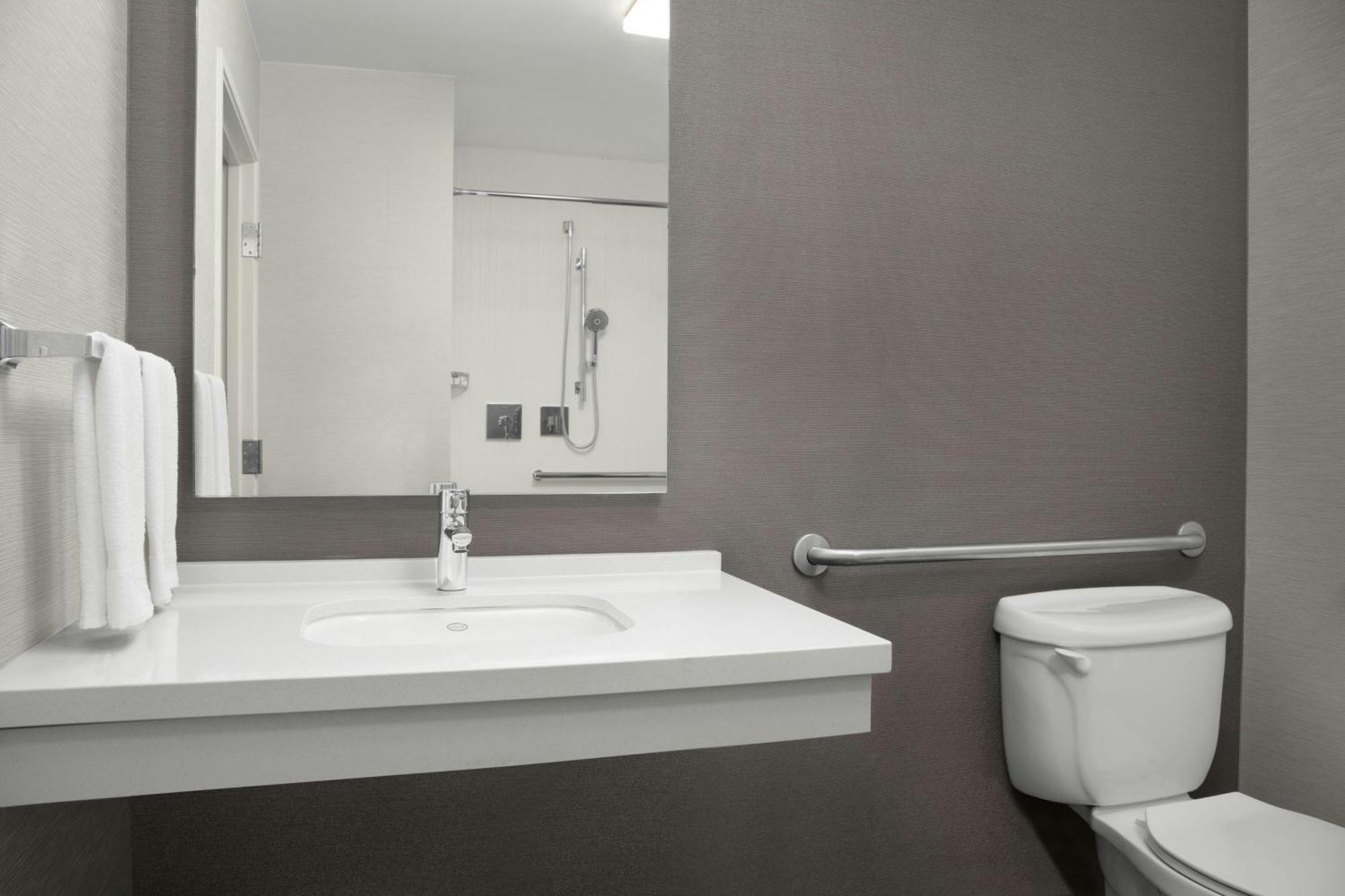 Hotel Courtyard By Marriott Lakeland