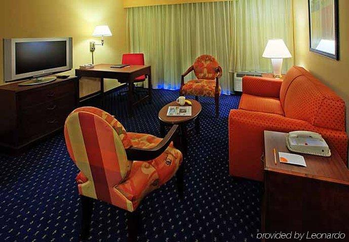 Courtyard By Marriott Hotel Lakeland