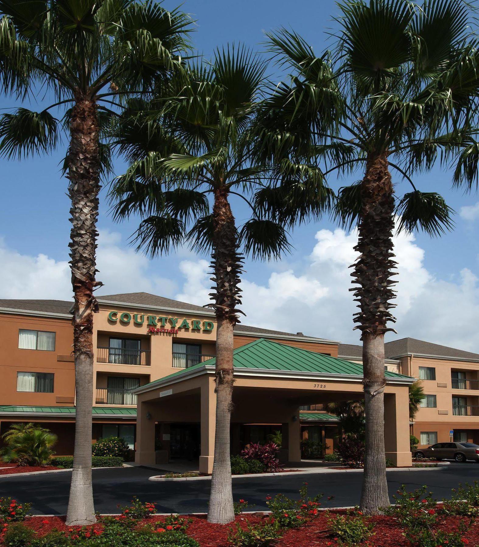 Courtyard By Marriott