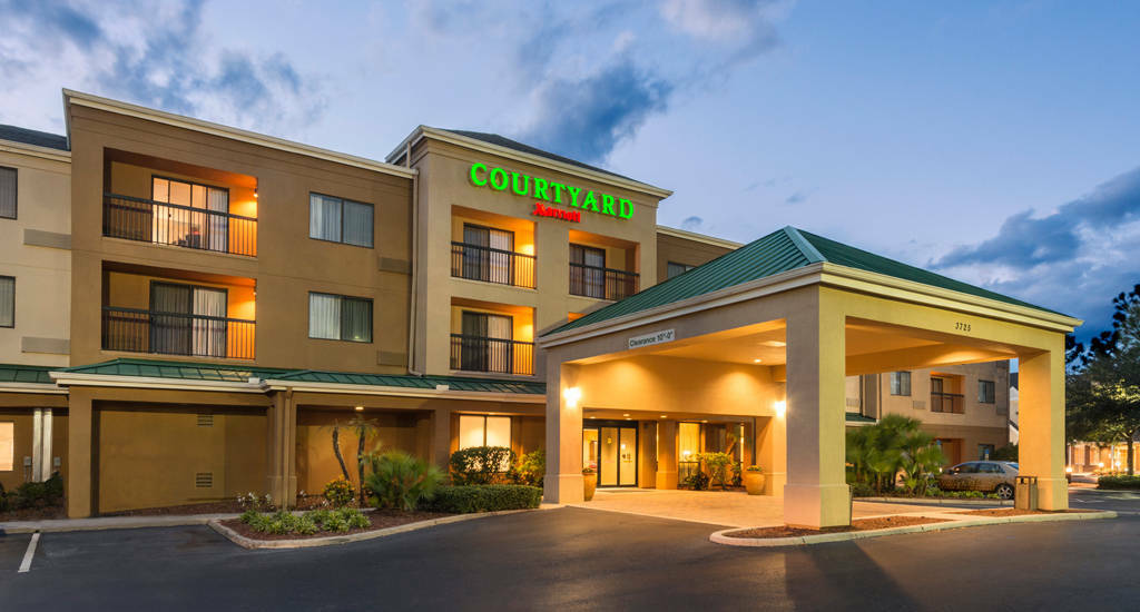 Courtyard By Marriott Lakeland